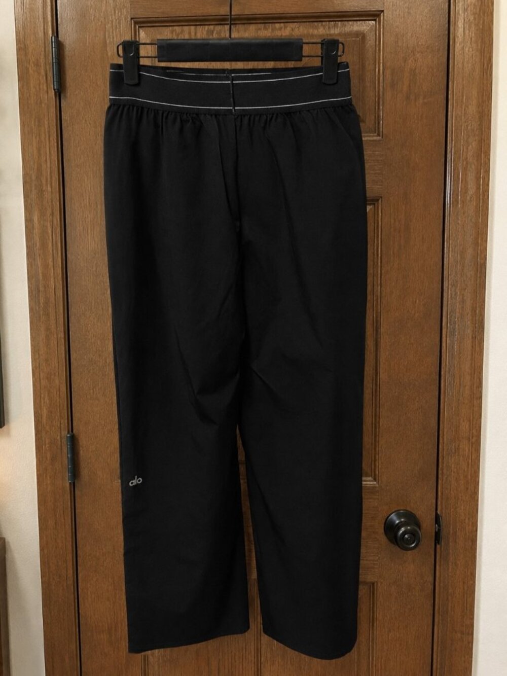 ALO Yoga Women's Suit Up Trousers Black(Regular)✨Soft Straight Leg Casual Pants✨ - Picture 3 of 7